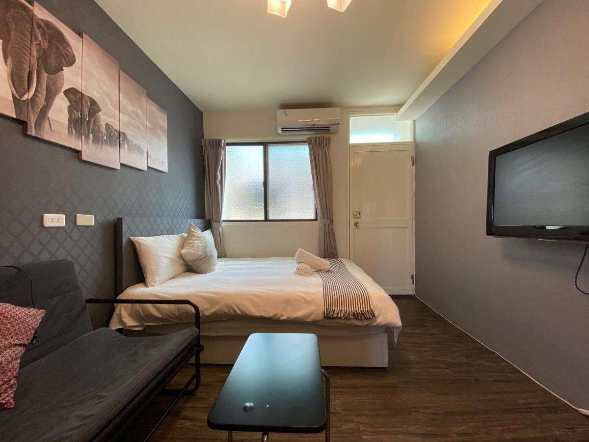 逢甲住宿 無接觸 自助入住 Taichung Exterior foto